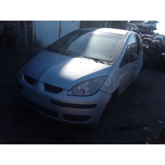 MITSUBISHI COLT BERLINA 5 (Z30A) '2004 * PLATA