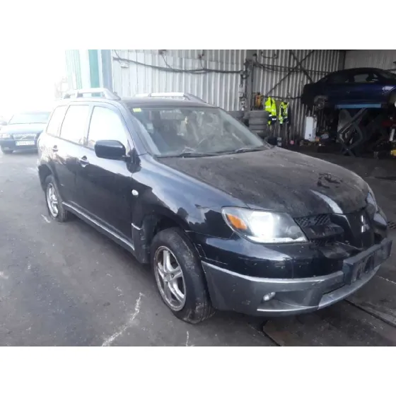 MITSUBISHI OUTLANDER (CU0W) '2005 2.0 CAT NEGRO
