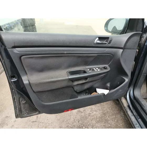 Volkswagen GOLF V (1K1) 2004