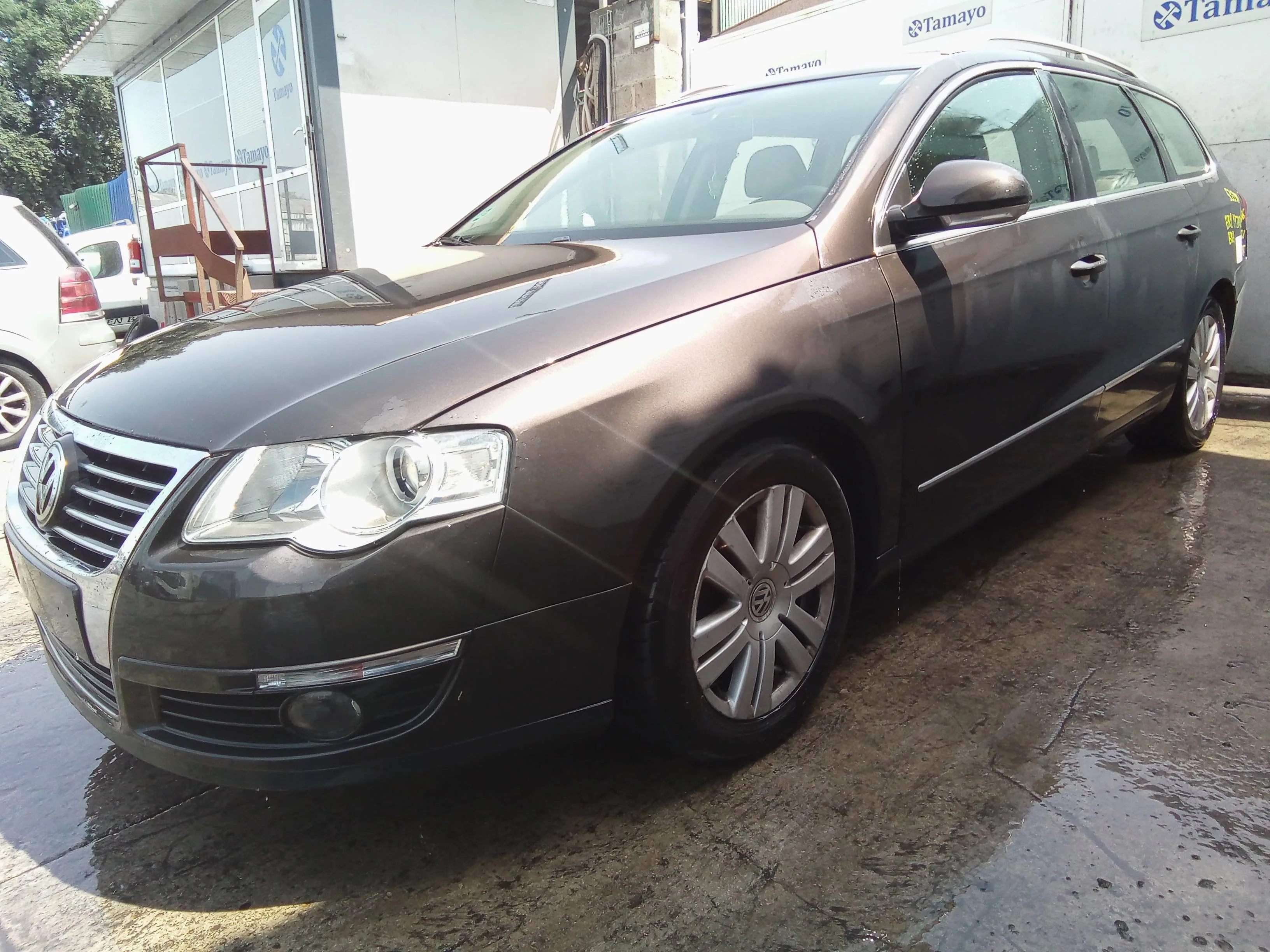 VOLKSWAGEN PASSAT VARIANT (3C5) VOLKSWAGEN PASSAT VARIANT (3C5) '2006 2.0 16V T FSI / TSI MARRON 2005