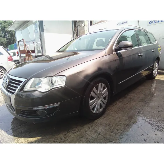 VOLKSWAGEN PASSAT VARIANT (3C5) '2006 2.0 16V T FSI / TSI MARRON