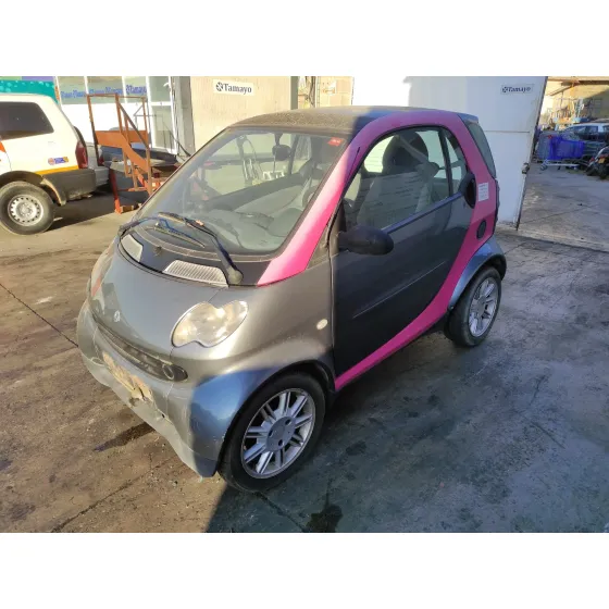 SMART FORTWO COUPE '2005 0.7 GRIS I LILA