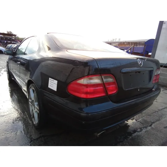 MERCEDES CLASE CLK (W208) COUPE '2001 2.0 COMPRESOR CAT AZUL MARINO