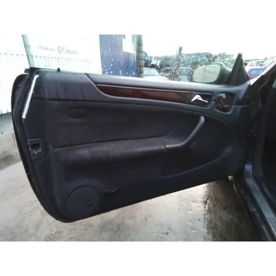 MERCEDES CLASE CLK (W208) COUPE '2001 2.0 COMPRESOR CAT AZUL MARINO
