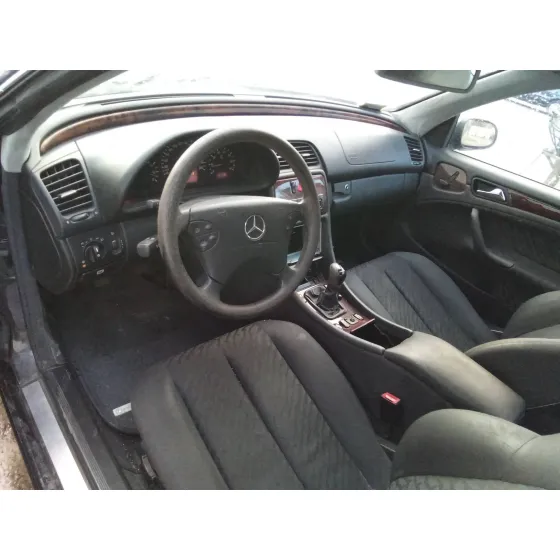 MERCEDES CLASE CLK (W208) COUPE '2001 2.0 COMPRESOR CAT AZUL MARINO