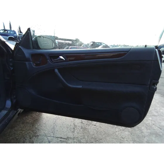 MERCEDES CLASE CLK (W208) COUPE '2001 2.0 COMPRESOR CAT AZUL MARINO