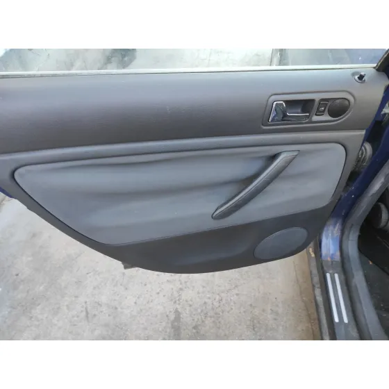 VOLKSWAGEN PASSAT VARIANT (3B6) '2003 2.0 20V CAT (ALT) AZUL MARINO