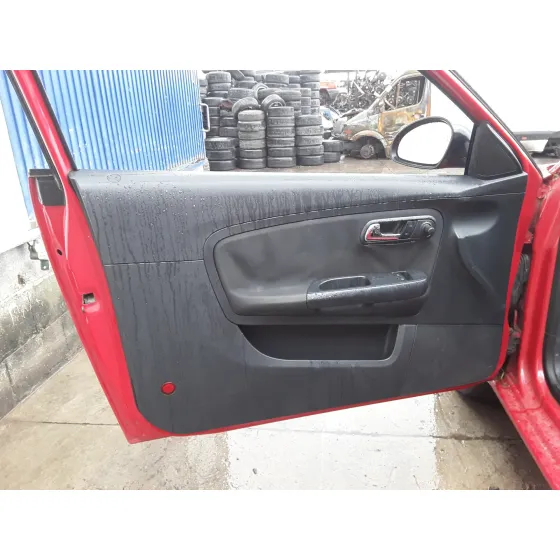 SEAT IBIZA (6L1) '2005 * ROJO
