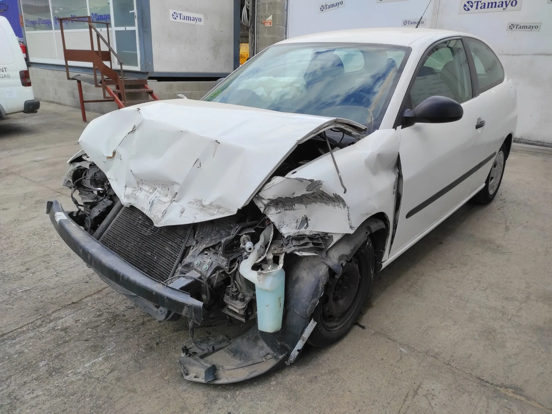 SEAT IBIZA (6L1) '2003 1.4 16V BLANCO