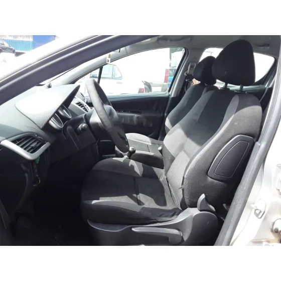 PEUGEOT 207 '2008 207 ACTIVE HD