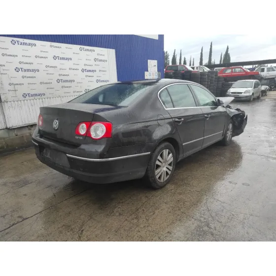 VOLKSWAGEN PASSAT BERLINA (3C2) '2006 * NEGRO