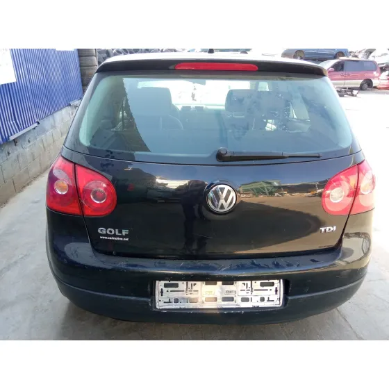 VOLKSWAGEN GOLF V BERLINA (1K1) '2006 NEGRO