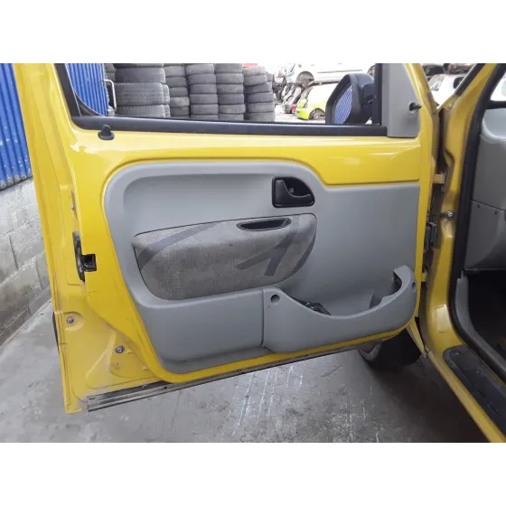 RENAULT KANGOO (F/KC0) '2001 * AMARILLO