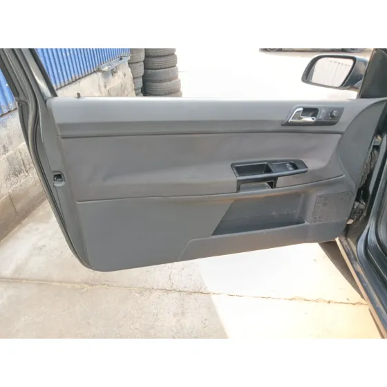 Volkswagen POLO IV (9N_, 9A_) 2001