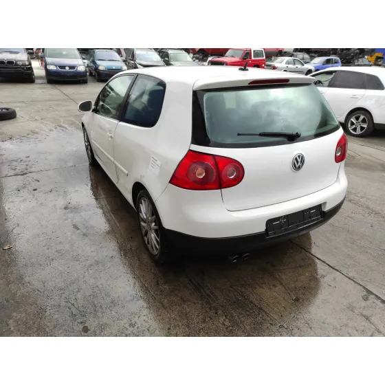 VOLKSWAGEN GOLF V BERLINA (1K1) '2007 1.4 16V TSI BLANCO