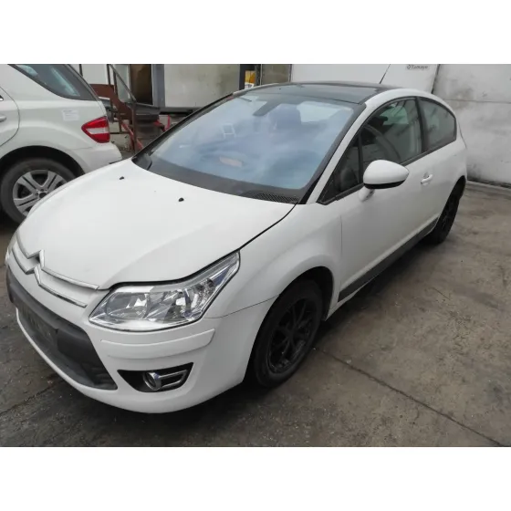 CITROEN C4 COUPE '2010 1.6 16V HDI FAP BLANCO