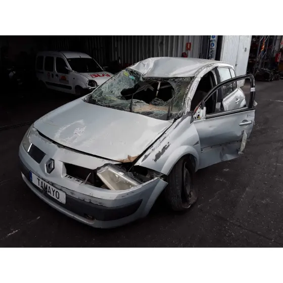 RENAULT MEGANE II BERLINA 5P '2004 DYNAMIQUE VERDE
