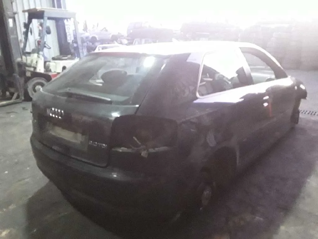 AUDI A3 (8P) AUDI A3 (8P) '2004 2.0 TDI NEGRO 2003