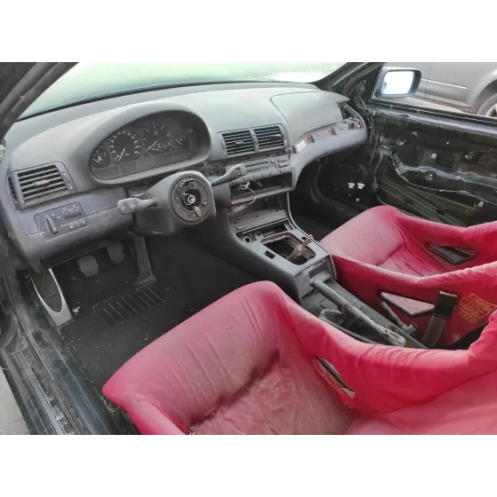 BMW SERIE 3 COMPACT (E46) '2004 2.0 16V NEGRO