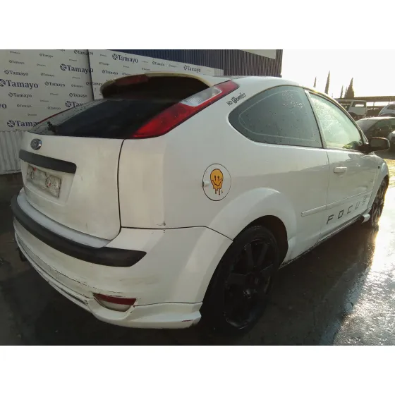 FORD FOCUS BERLINA (CAP) '2005 2.0 TDCI CAT BLANCO