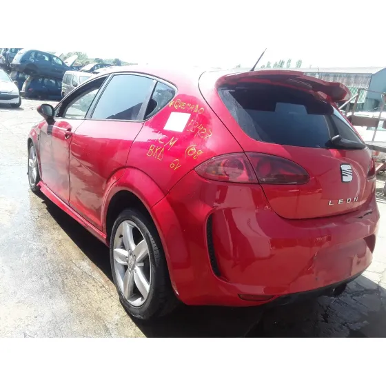 SEAT LEON (1P1) '2008 2.0 TDI ROJO QUEMADO