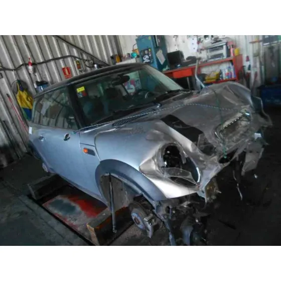 MINI MINI (R50,R53) '2003 COOPER PLATA