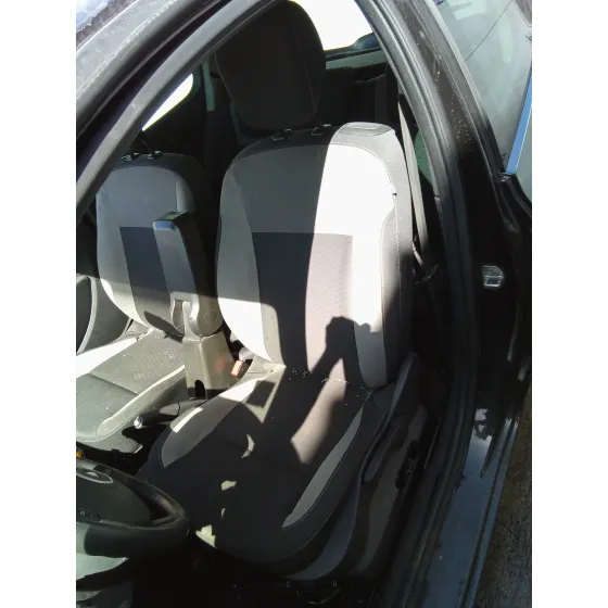 RENAULT CLIO III '2011 1.5 DCI DIESEL FAP NEGRO