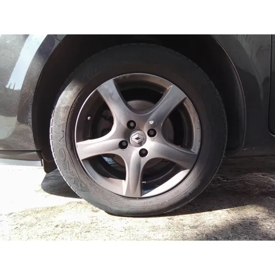 RENAULT CLIO III '2011 1.5 DCI DIESEL FAP NEGRO