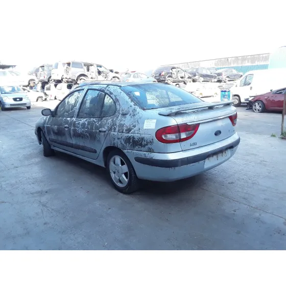 RENAULT MEGANE I FASE 2 CLASSIC (LA..) '2002 * PLATA