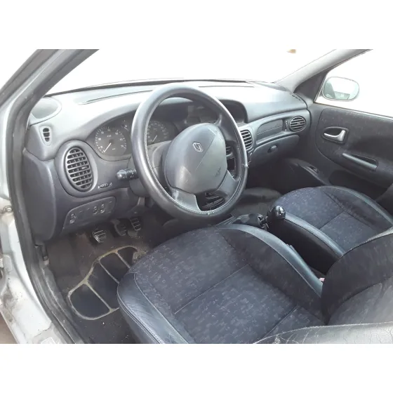 RENAULT MEGANE I FASE 2 CLASSIC (LA..) '2002 * PLATA
