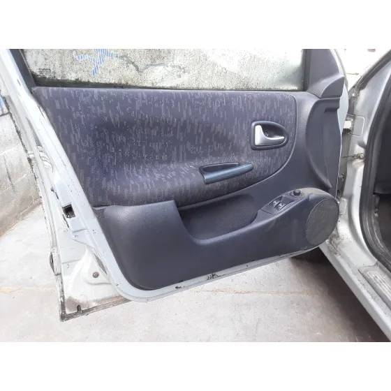 RENAULT MEGANE I FASE 2 CLASSIC (LA..) '2002 * PLATA