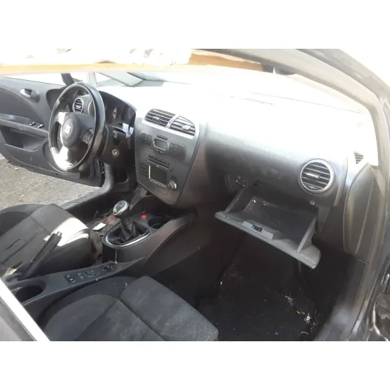 SEAT LEON (1P1) '2006 2.0 TDI GRIS OSCURO