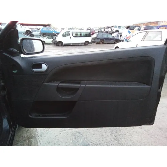 FORD FIESTA (CBK) '2004 1.6 16V CAT NEGRO