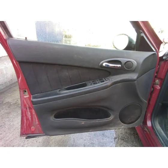ALFA ROMEO 156 (116) '2004 1.9 JTD CAT ROJO