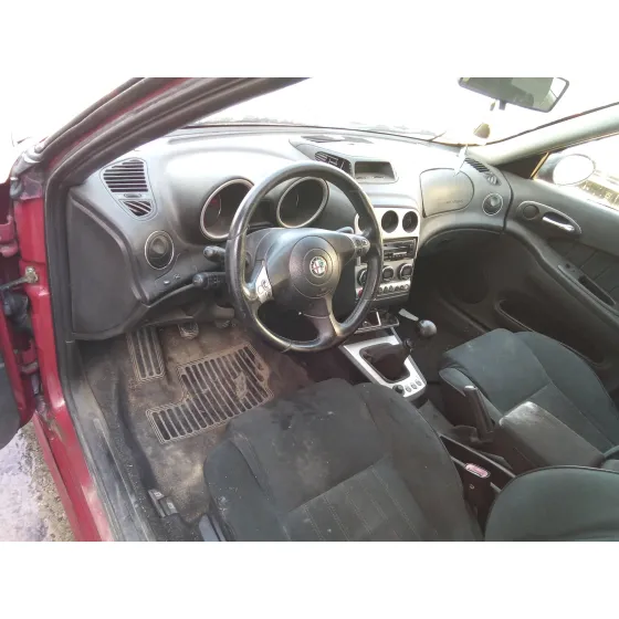 ALFA ROMEO 156 (116) '2004 1.9 JTD CAT ROJO