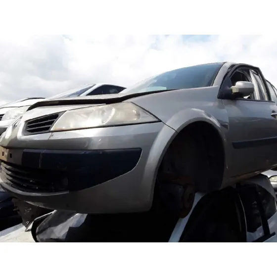 RENAULT MEGANE II CLASSIC BERLINA '2007 1.9 DCI DIESEL FAP BEIGE