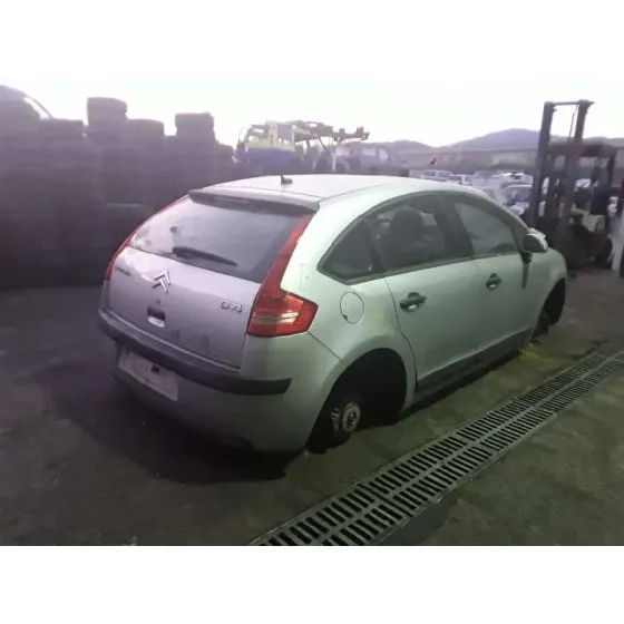 CITROEN C4 BERLINA '2006 SX PLATA