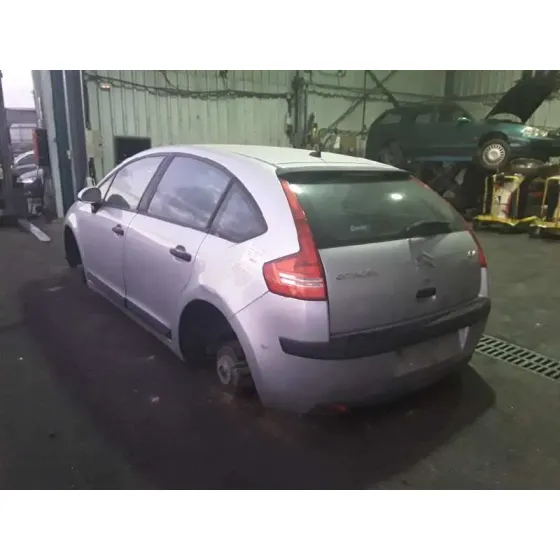 CITROEN C4 BERLINA '2006 SX PLATA