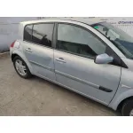 RENAULT MEGANE II BERLINA 5P RENAULT MEGANE II BERLINA 5P '2004 1.9 DCI DIESEL PLATA 2002