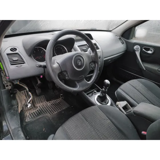 RENAULT MEGANE II BERLINA 3P '2007 * NEGRO