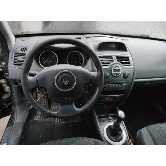 RENAULT MEGANE II BERLINA 3P '2007 * NEGRO