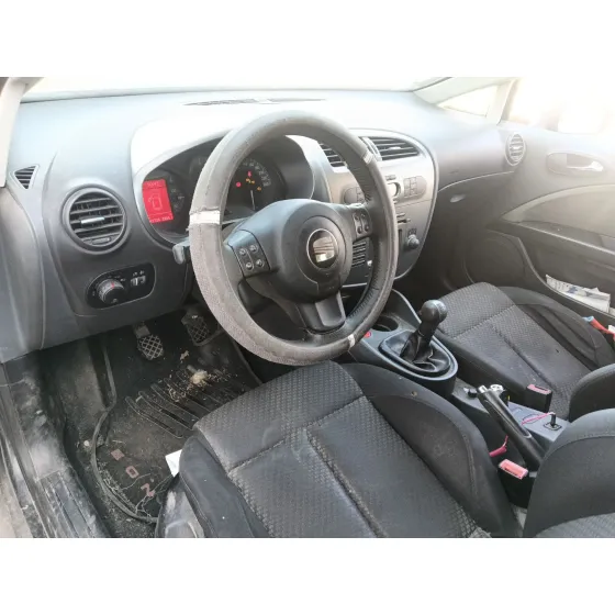 Seat LEON (1P1) 2005