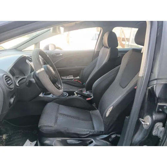 Seat LEON (1P1) 2005