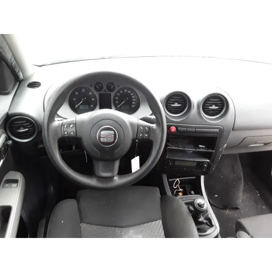SEAT CORDOBA BERLINA (6L2) '2008 * GRIS OSCURO