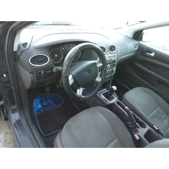 FORD FOCUS BERLINA (CAP) '2006 1.6 16V CAT NEGRO