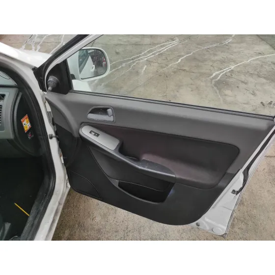 TATA VISTA '2012 VISTA BLANCO