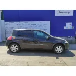 RENAULT MEGANE II BERLINA 5P RENAULT MEGANE II BERLINA 5P '2006 1.9 DCI DIESEL FAP NEGRO 2002