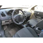 RENAULT MEGANE II BERLINA 5P RENAULT MEGANE II BERLINA 5P '2006 1.9 DCI DIESEL FAP NEGRO 2002