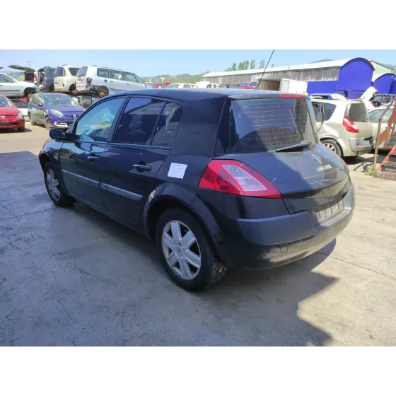 RENAULT MEGANE II BERLINA 5P '2006 1.9 DCI DIESEL FAP NEGRO