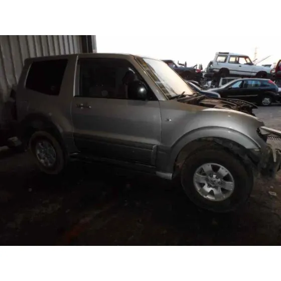 MITSUBISHI PAJERO '2003 3.2 DI-D PLATA